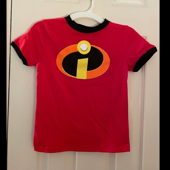New Disney Pixar Incredible 2 Kids unisex red Ringer Tshirt size XS - Picture 1 of 3